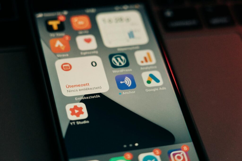Plugin WordPress yang mempercepat loading situs dengan optimasi kecepatan otomatis