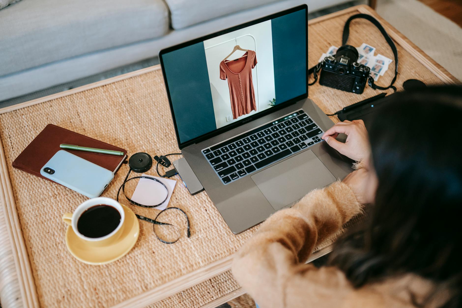 Plugin eCommerce WordPress memudahkan pembuatan toko online dengan fitur lengkap dan integrasi pembayaran